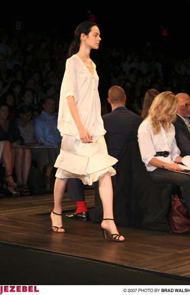 Illustration for article titled Max Azria Spring/Summer '09 Show & Scene